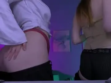 Nikol_kitt  live sex cam