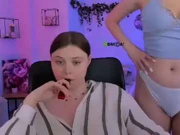 Nikol_kitt  live sex cam