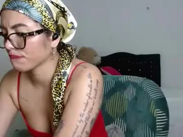 Sexy_lia_latina  live sex cam