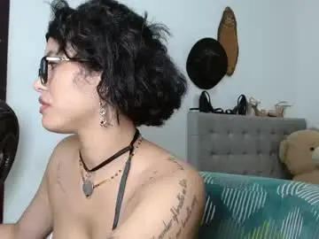 Sexy_lia_latina  live sex cam