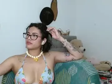 Sexy_lia_latina  live sex cam