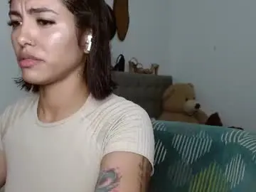 Sexy_lia_latina  live sex cam
