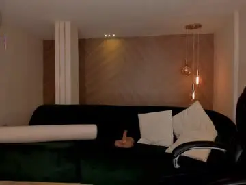 Toricross1  live sex cam