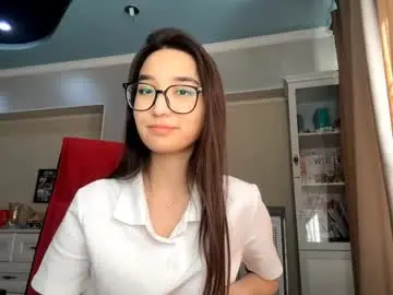 Yunsylney  live sex cam