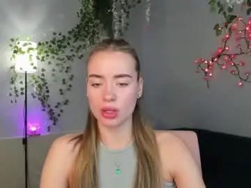 Bella_crave  live sex cam