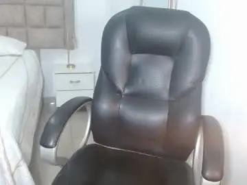 Brittanyfine  live sex cam