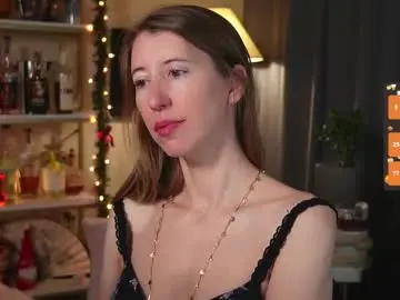 Creme_dela_creme  live sex cam