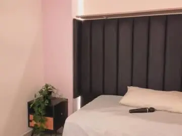 Isa_dumont  live sex cam