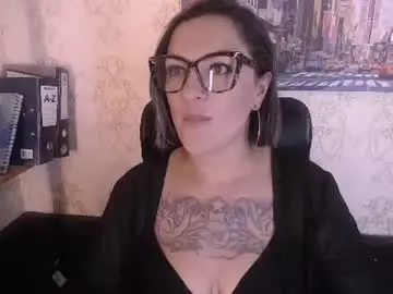 Kamelia_bms_  live sex cam