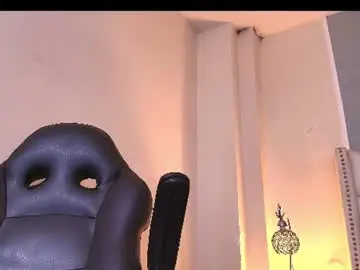 Kya_wild  live sex cam
