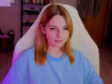 Lunatale  live sex cam