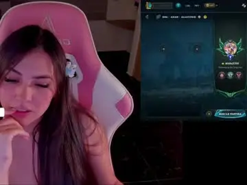 Madeleine_shinobi  live sex cam