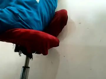 Michi341  live sex cam