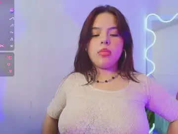 Niky_tay  live sex cam