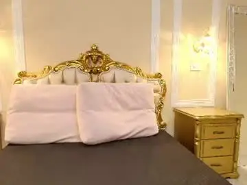 Paulinekosh  live sex cam