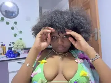 Pretty_peaches  live sex cam