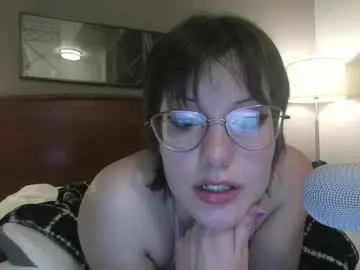 Roseyevergarden  live sex cam