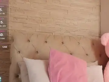 Sarahadams  live sex cam