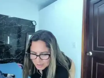 Agatha_pleasure  live sex cam