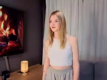 Babyperformance  live sex cam