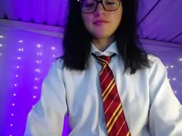 C4ndy_l0vee  live sex cam
