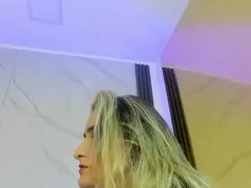 Candy_plus  live sex cam