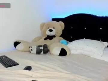 Cristina_fernando  live sex cam