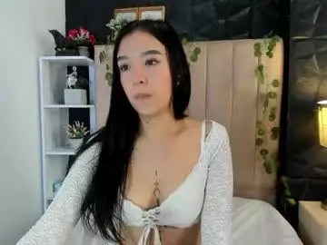 Crowm_le  live sex cam