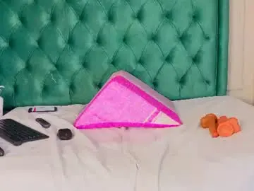 Dakota_flame_cr  live sex cam