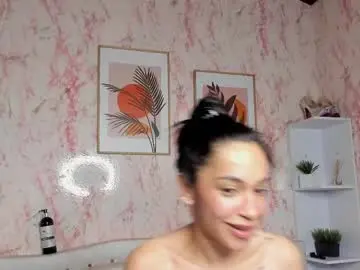 Gabbieskinny  live sex cam