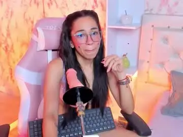 Gabbieskinny  live sex cam