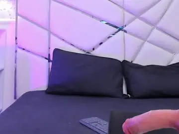 Gabbieskinny  live sex cam