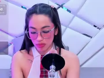 Gabbieskinny  live sex cam