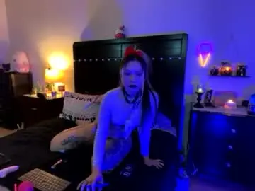 Gothbaby305  live sex cam