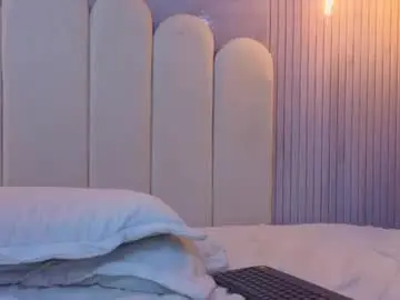 Kendall_curves  live sex cam