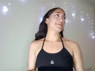 Liia__strong  live sex cam