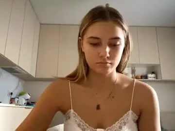 Lourapimenta  live sex cam