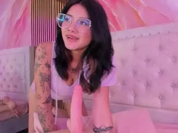 Lucy_boobss  live sex cam