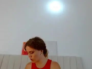 Mia__ssweett  live sex cam