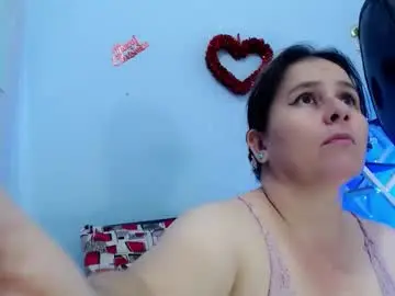 Selene_mom  live sex cam