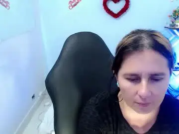 Selene_mom  live sex cam