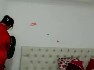 Selene_mom  live sex cam