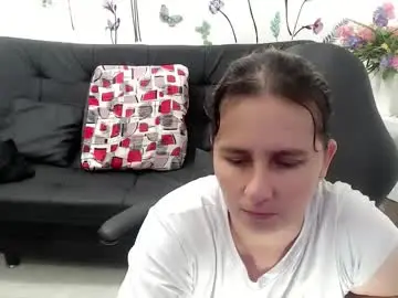 Selene_mom  live sex cam
