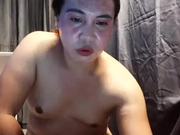Yourkhlaraxx  live sex cam