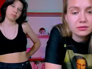 Yuna_neon  live sex cam