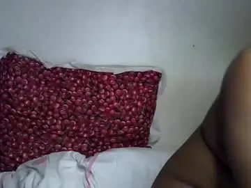 Bella_noire1  live sex cam