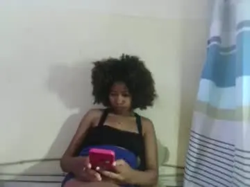 Bellaena  live sex cam