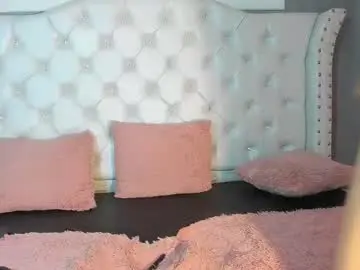 Chloe_grey__  live sex cam