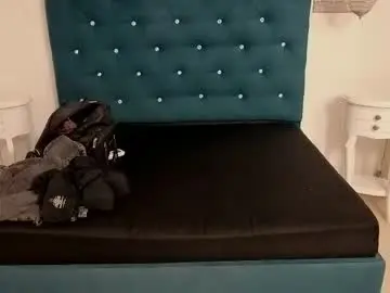 Haileysans  live sex cam