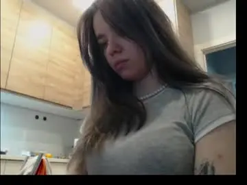 Ilovesusie  live sex cam